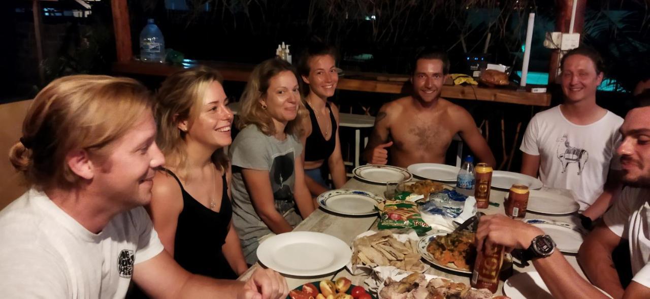 Surf Gangs Arugambay Otel Arugam Bay Dış mekan fotoğraf